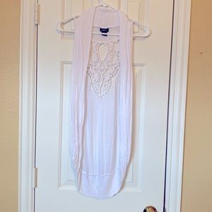 Junior’s Sleeveless Cardigan